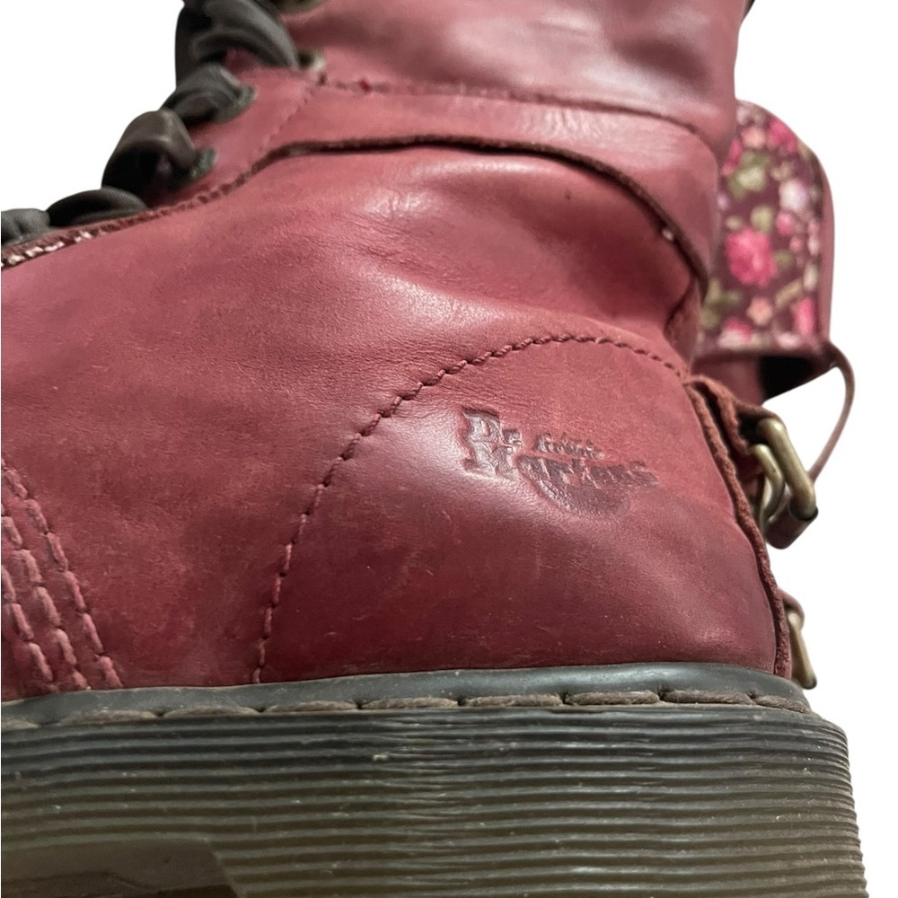 Dr. Martens Women's Triumph 1914 W Eye Cherry Red Floral Fold Over US 8.5 RARE - Picture 8 of 11
